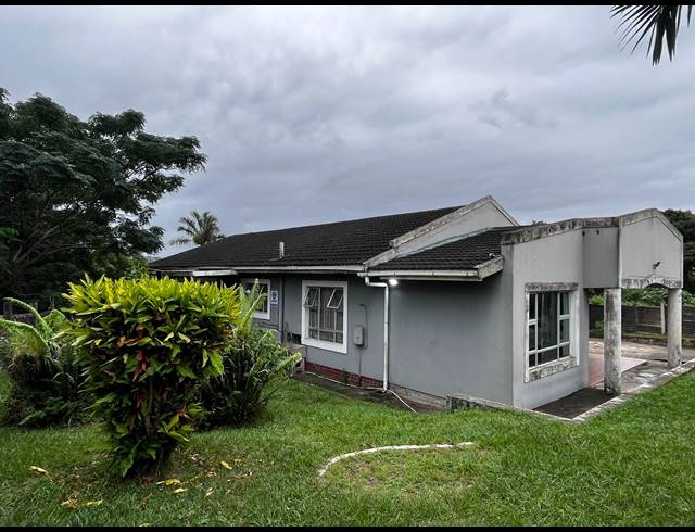4 BEDROOM HOUSE FOR SALE IN SEA VIEW